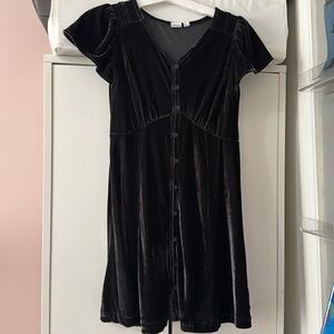 Girls velvet dress